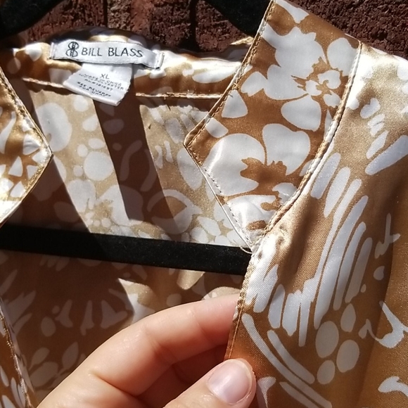 Bill Blass Sz XL VGUC Blouse Silky - Picture 5 of 6